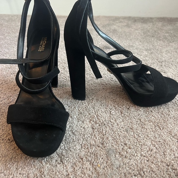 Michael Kors platform heels - Picture 3 of 4